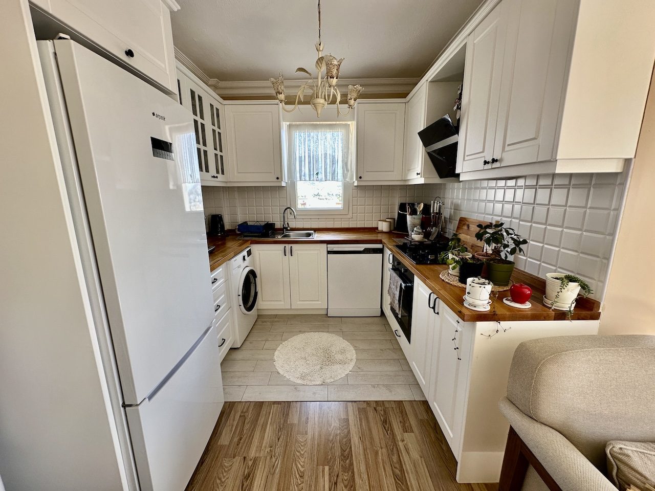 Bodrum Turgutreis'te Deniz Manzaralı Tertemiz 3+1 Daire