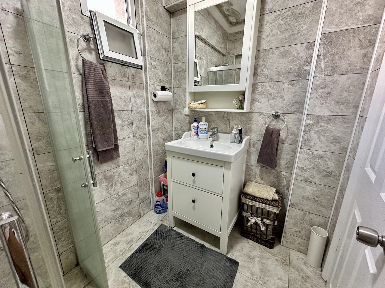 Bodrum Turgutreis'te Deniz Manzaralı Tertemiz 3+1 Daire