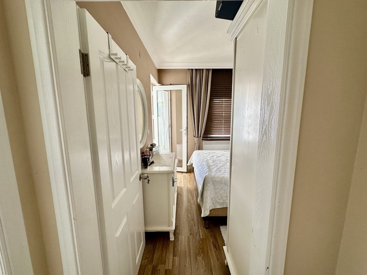 Bodrum Turgutreis'te Deniz Manzaralı Tertemiz 3+1 Daire