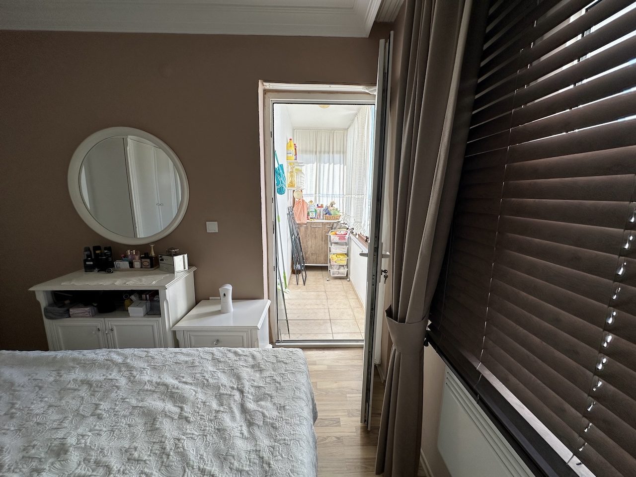 Bodrum Turgutreis'te Deniz Manzaralı Tertemiz 3+1 Daire