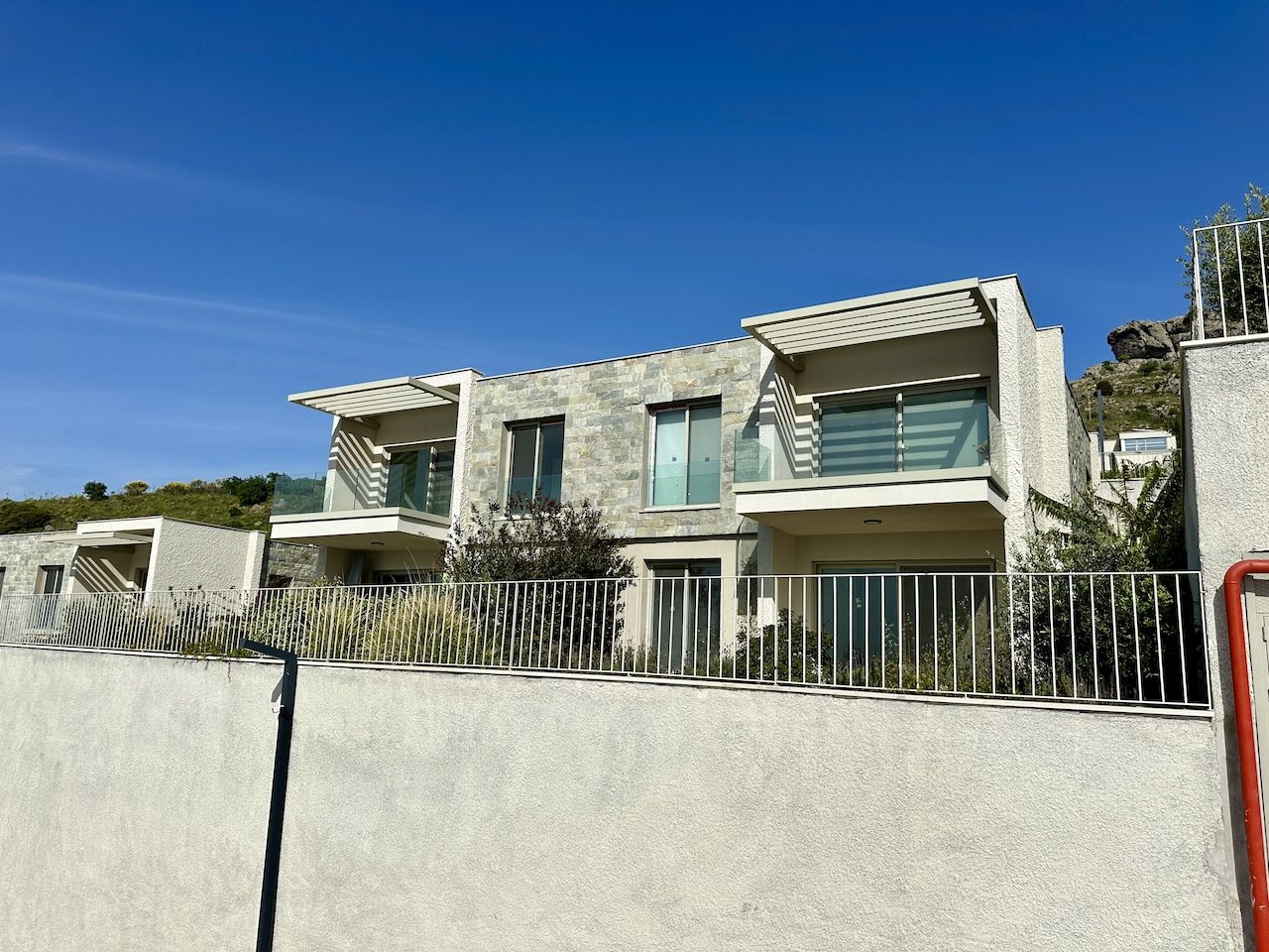 Bodrum Turgutreis'te Muhteşem Deniz Manzaralı Sıfır Lüks Daire