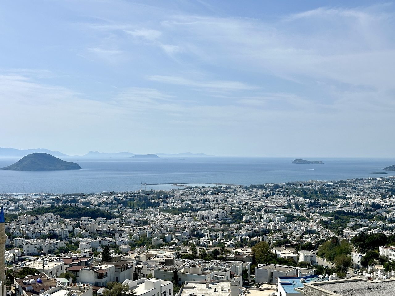 Bodrum Turgutreis'te Muhteşem Deniz Manzaralı Sıfır Lüks Daire