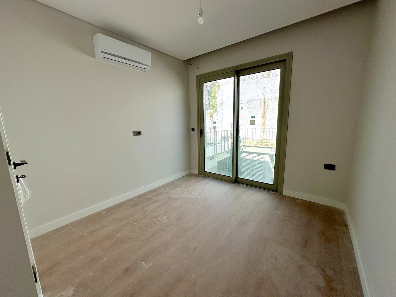 Bodrum Turgutreis'te Muhteşem Deniz Manzaralı Sıfır Lüks Daire