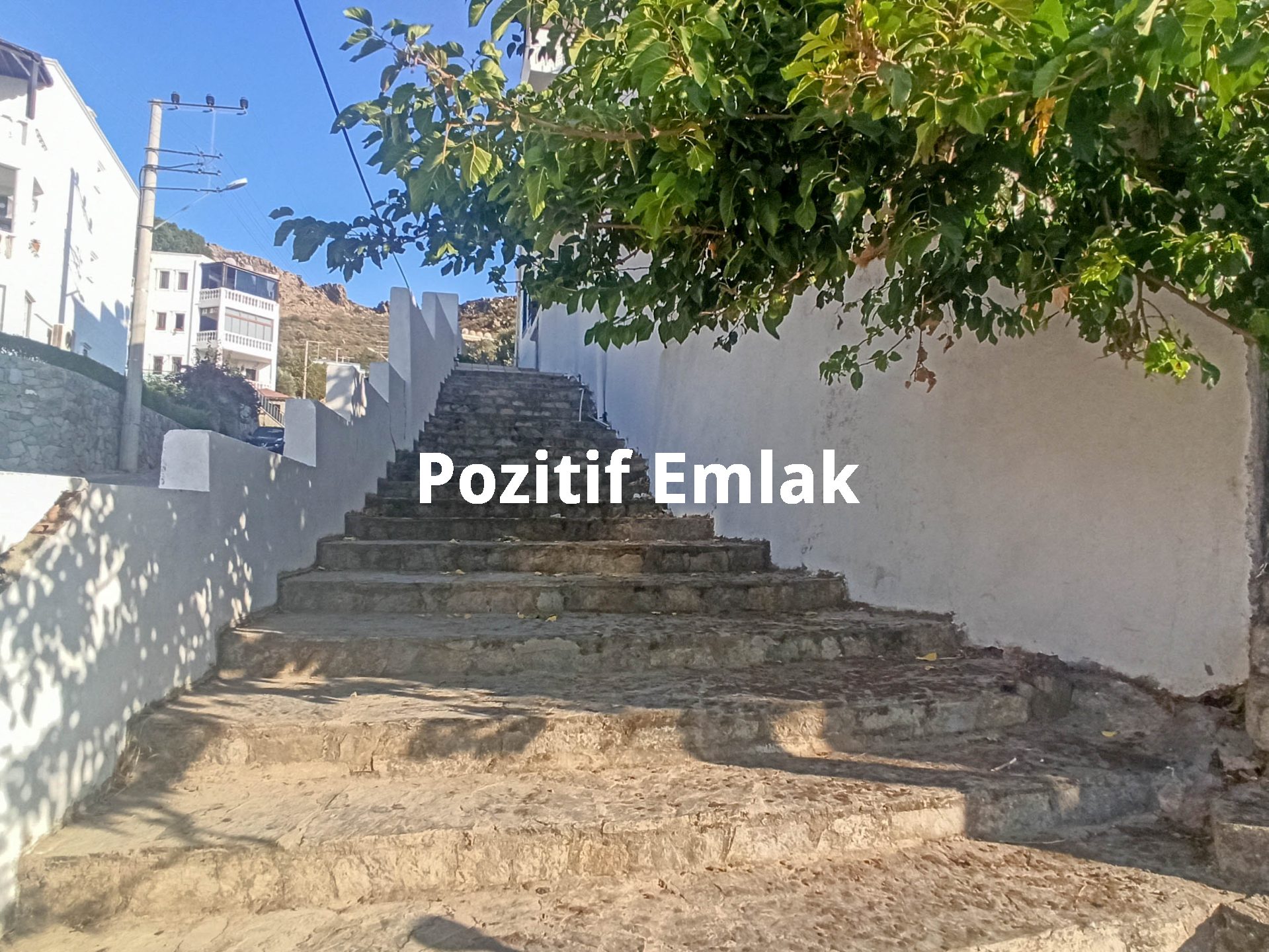 Turgutreis Karabağ'da Satılık Kelepir 2+1 Daire