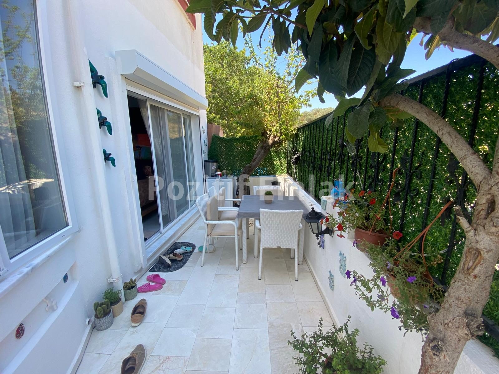 Turgutreis Merkezde Satılık 3+1 Giriş Kat Daire