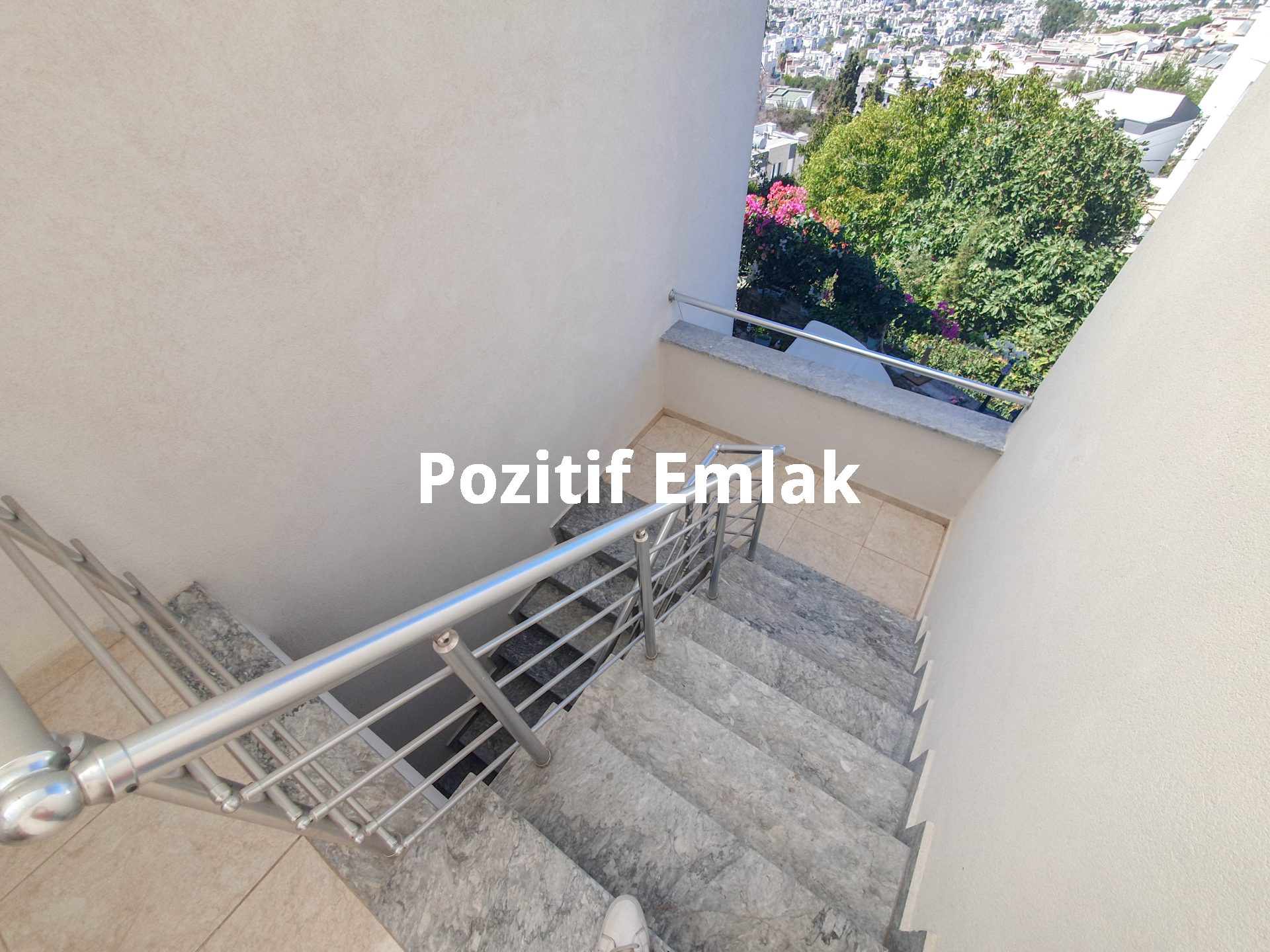 Turgutreis Karabağ'da Harika Manzaralı 2+1 Geniş Daire