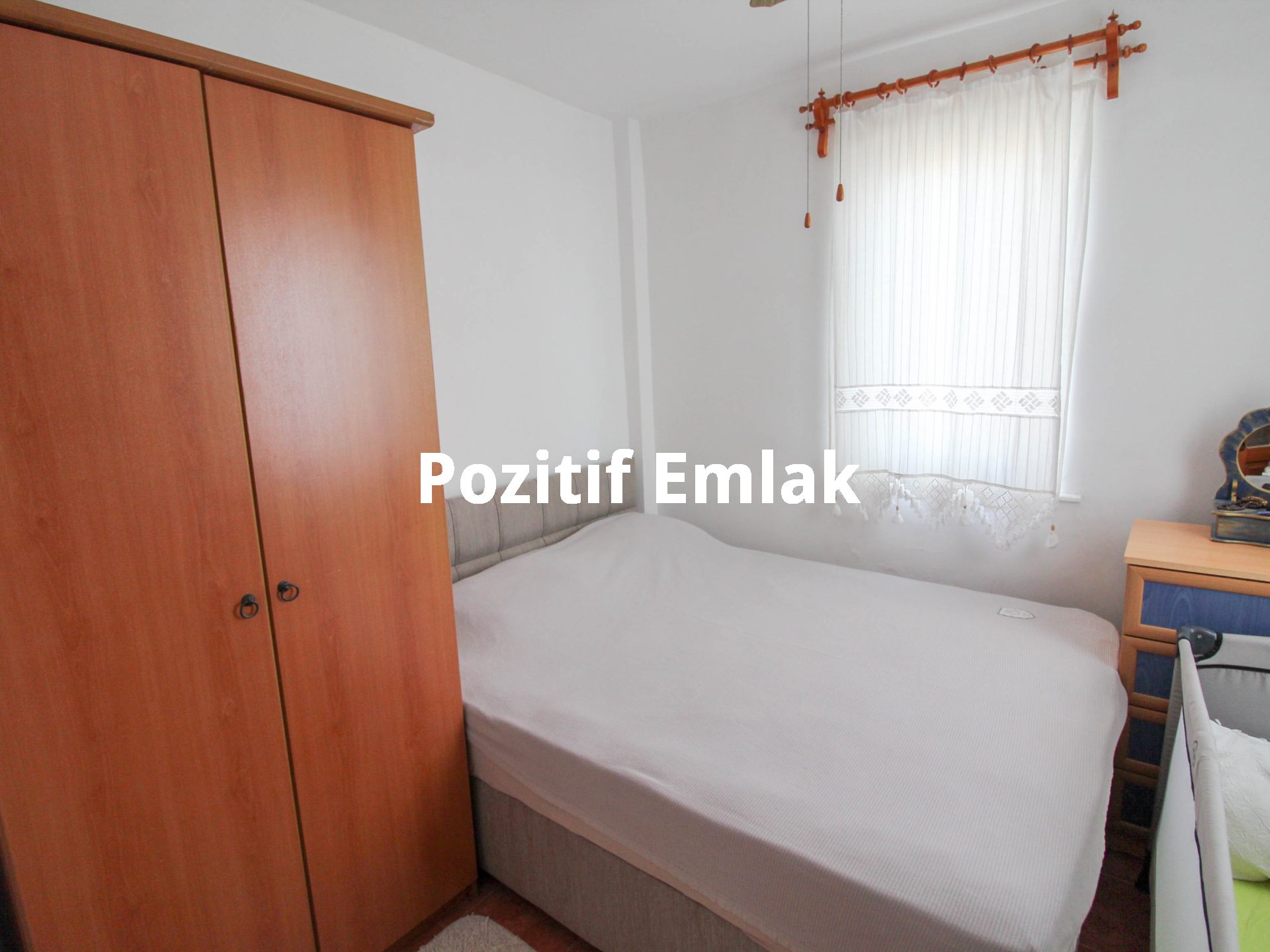 Akyarlar'da Plaja Yakın Deniz Manzaralı Bahçeli Villa