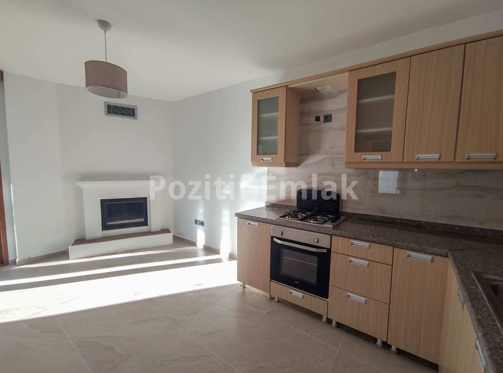 Turgutreis Bahçelievler'de Sahile Sıfır 2+1 Daire