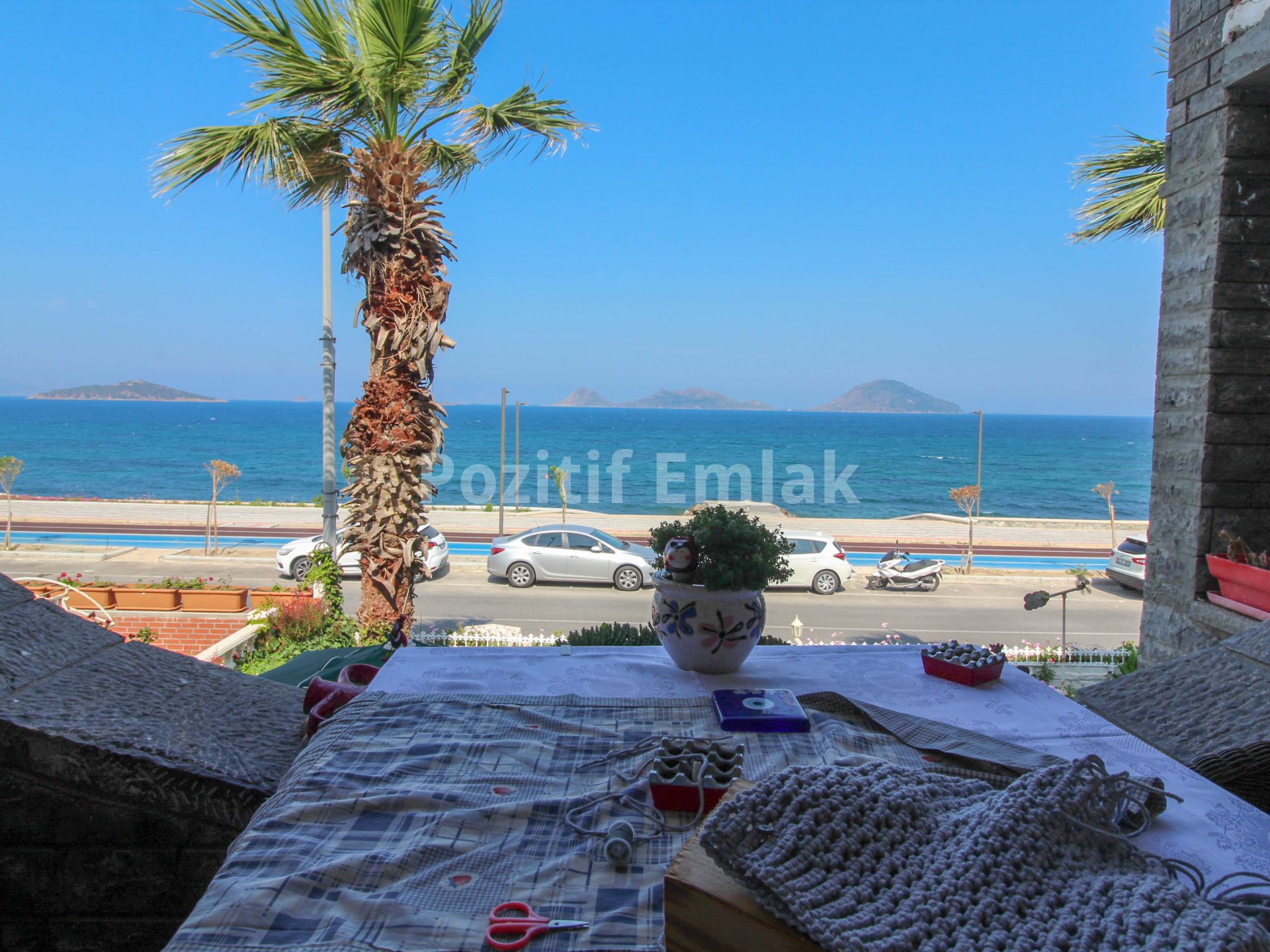 Turgutreis Yalı'da Denize Sıfır 2+1 Daire