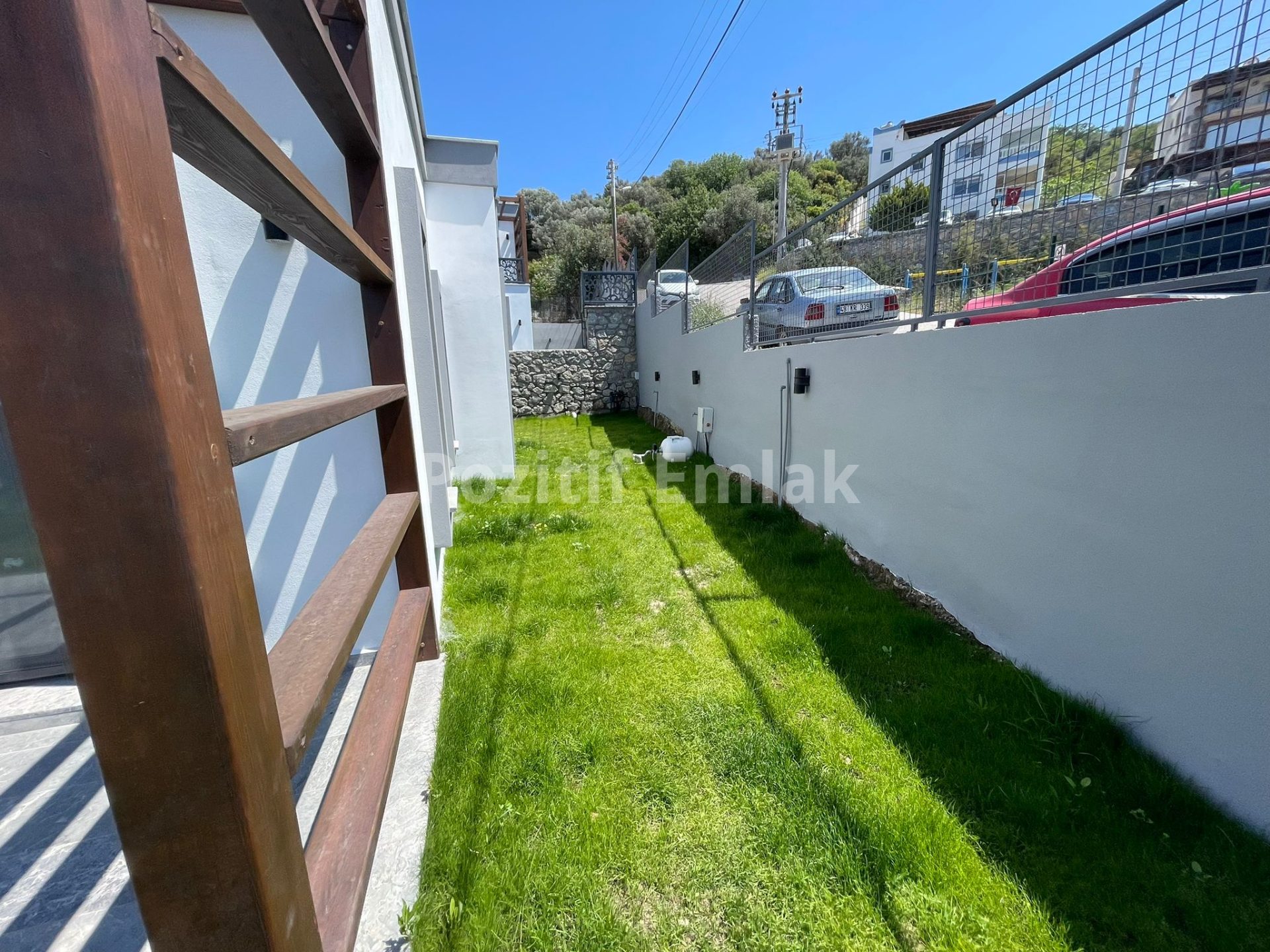 Turgutreis Merkezde Tek Katlı Müstakil Ev