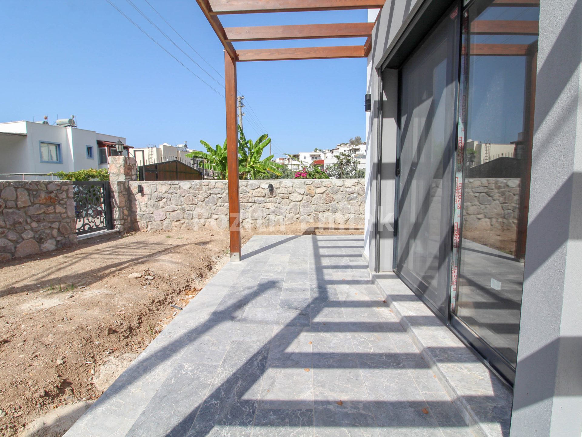 Turgutreis Merkezde Tek Katlı Müstakil Ev