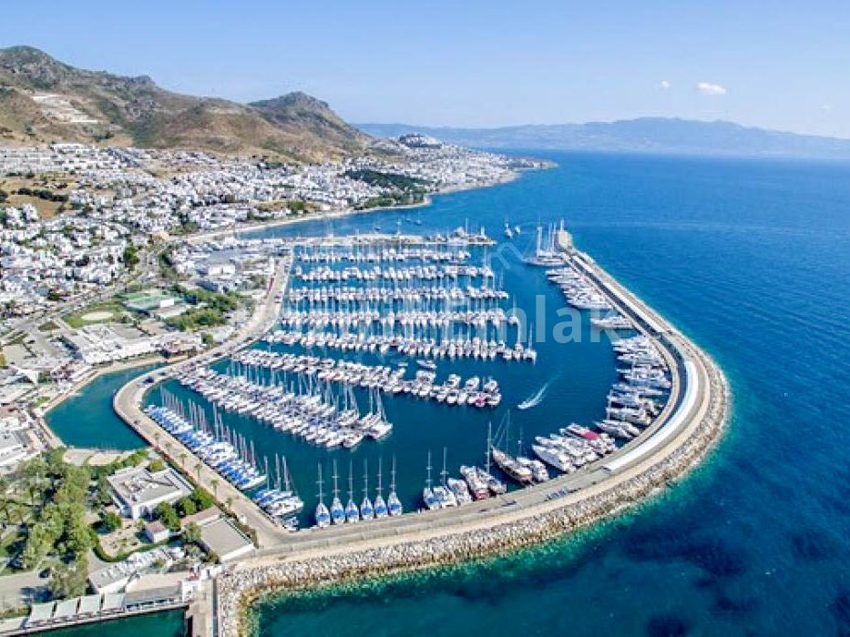 Turgutreis Merkezde Tek Katlı Müstakil Ev