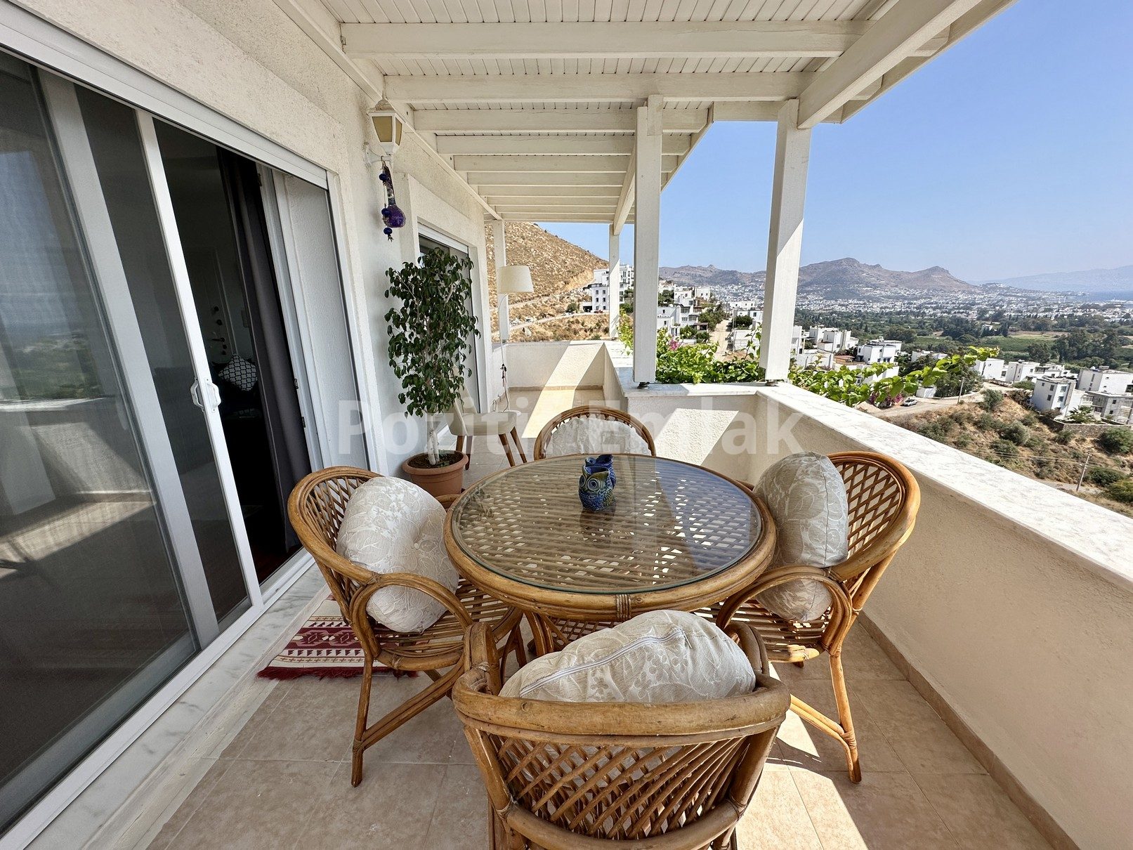 Bodrum Kadıkalesi'nde Harika Manzaralı Özel Havuzlu Villa