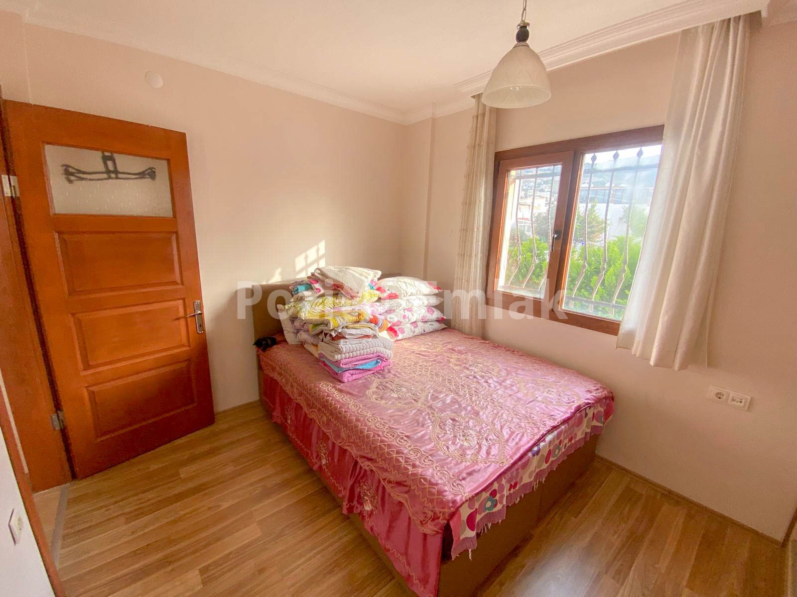 Turgutreis'te Müstakil Bahçeli Merkeze Yakın 4+1 Villa