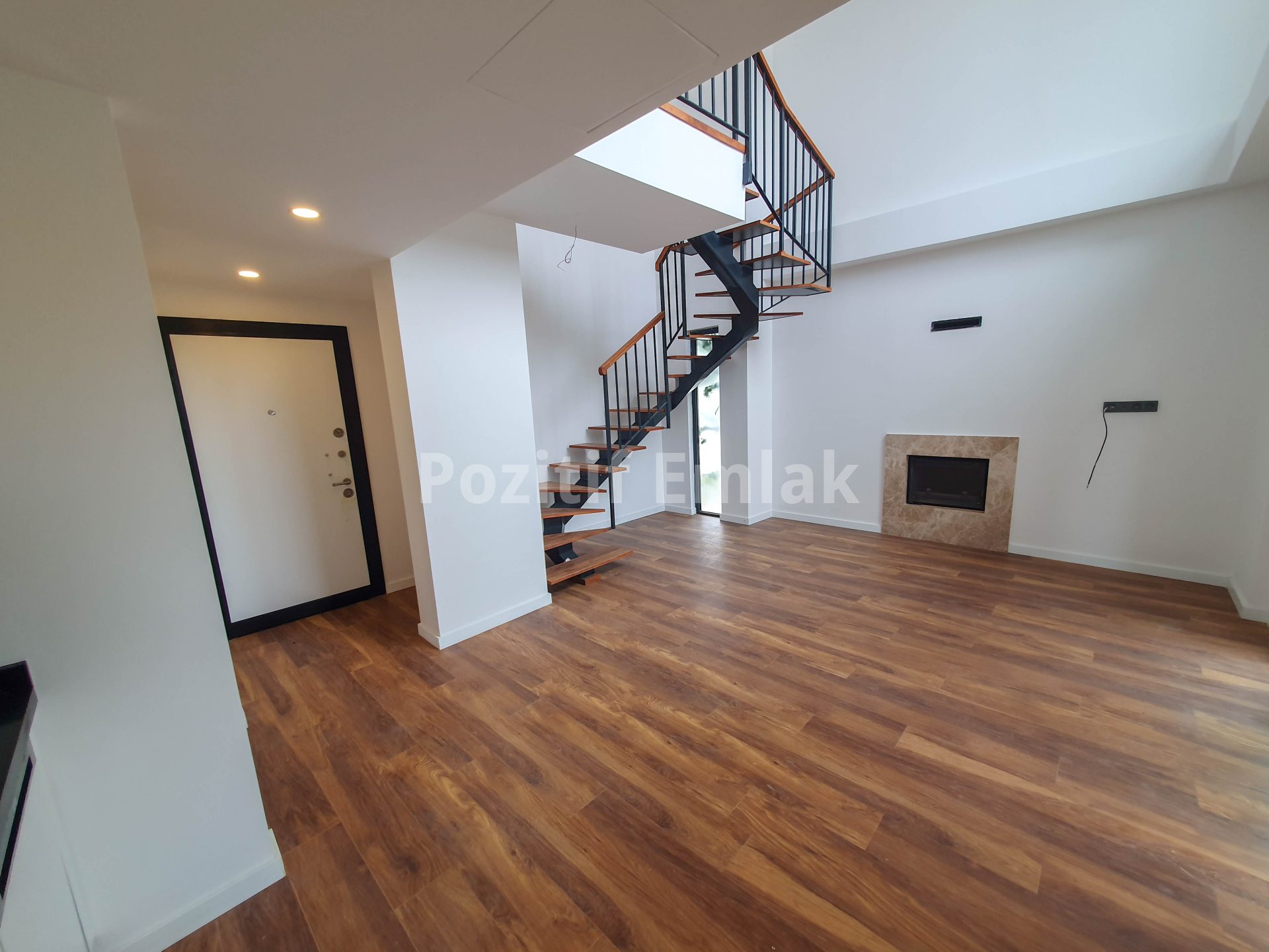 Bodrum Gümüşlük Merkezde Sıfır Dubleks Havuzlu Villalar