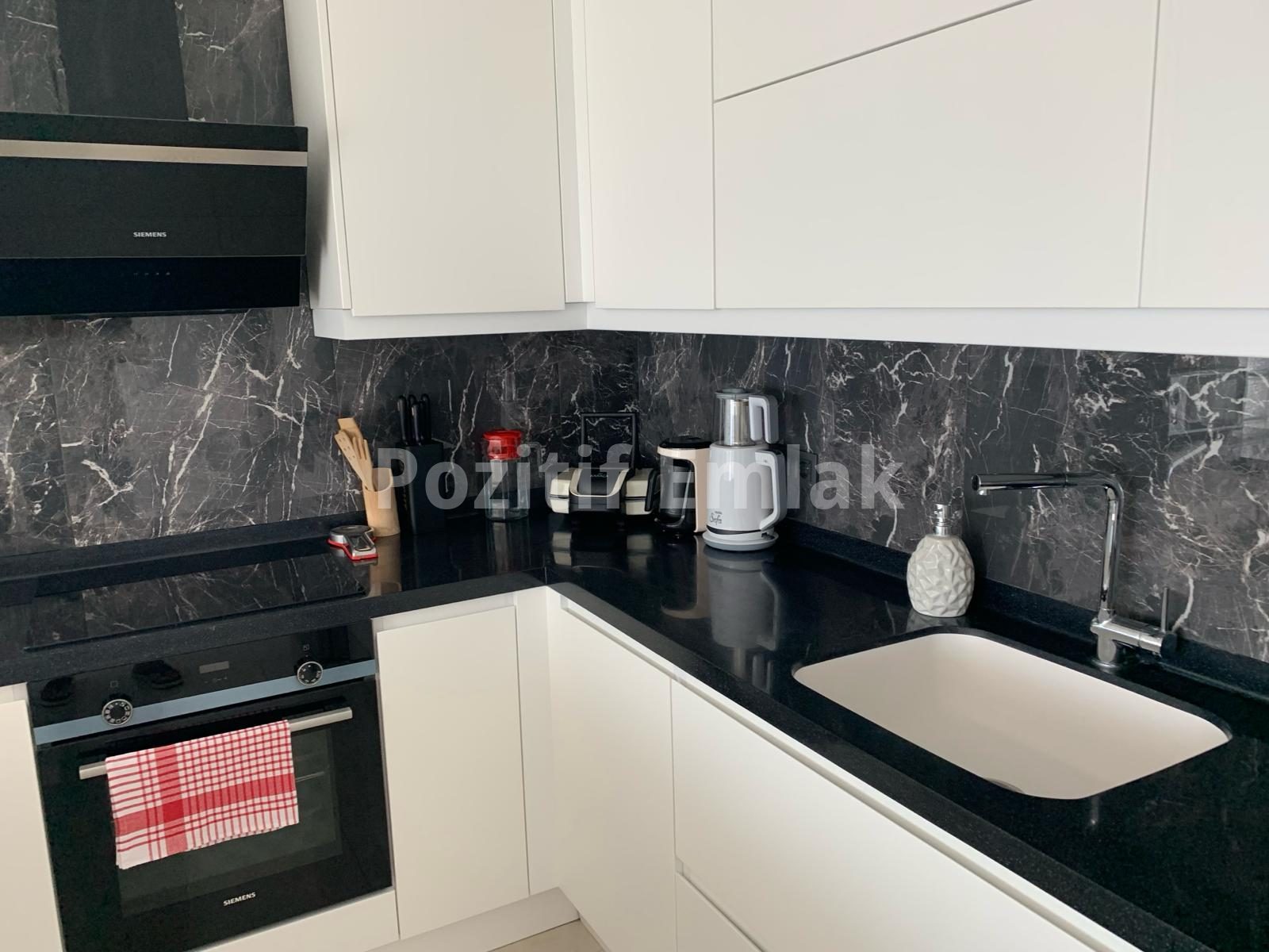 Turgutreis Yalı'da Deniz Manzaralı Lüks Rezidans