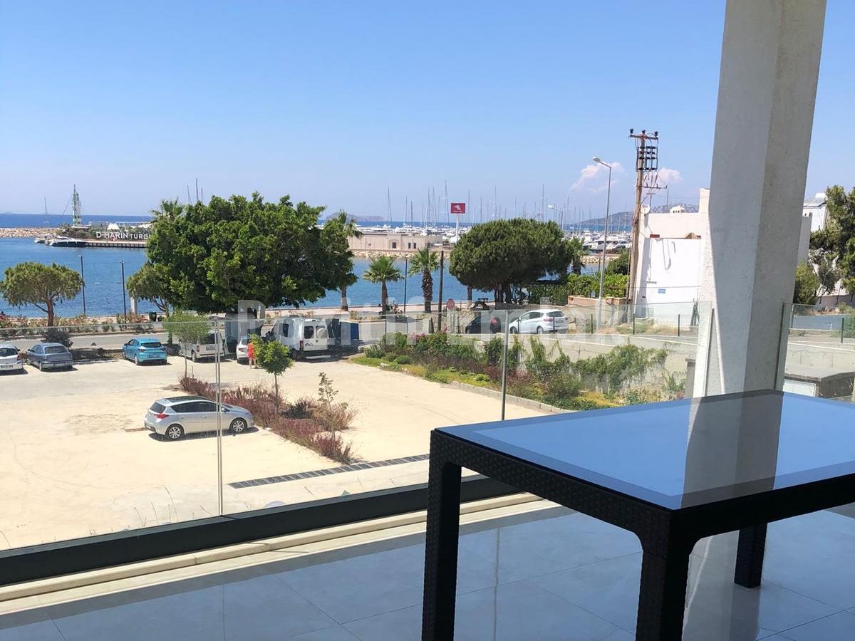 Turgutreis Yalı'da Deniz Manzaralı Lüks Rezidans