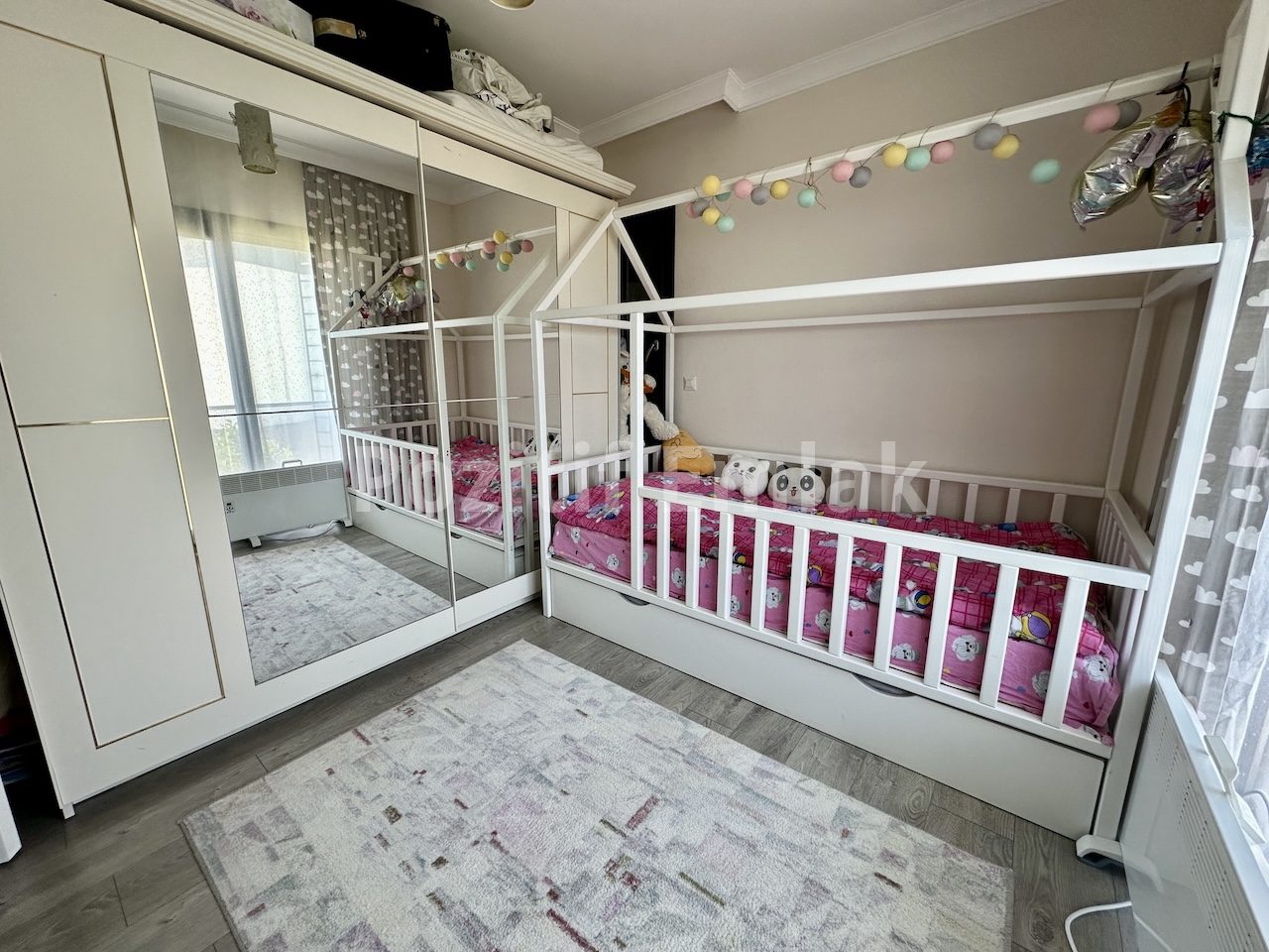 Bodrum Turgutreis'te Geniş Bahçeli Otoparklı Çok Şık Villa