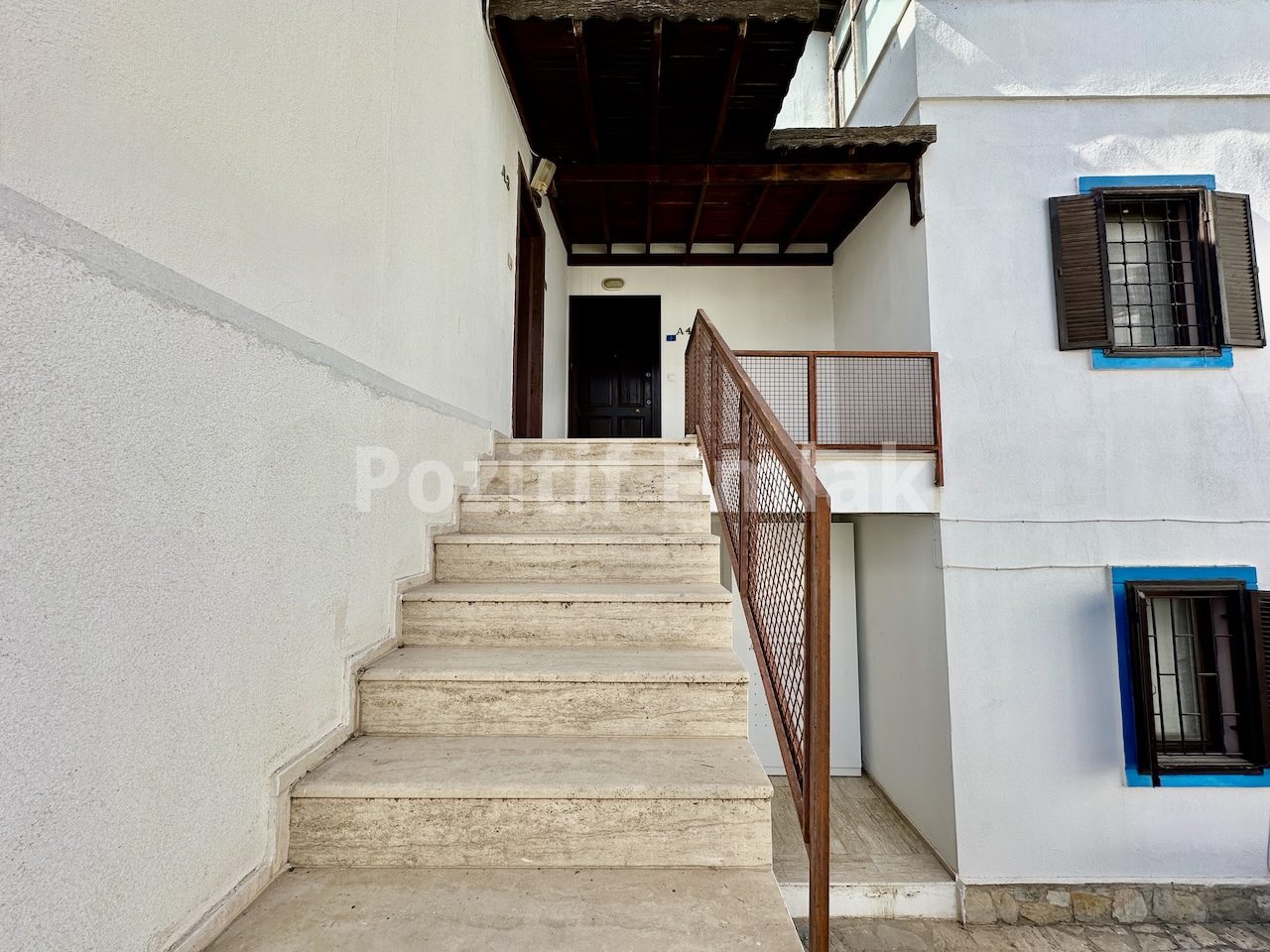Turgutreis'in Tam Kalbinde Denize Sıfır Harika Dubleks Daire