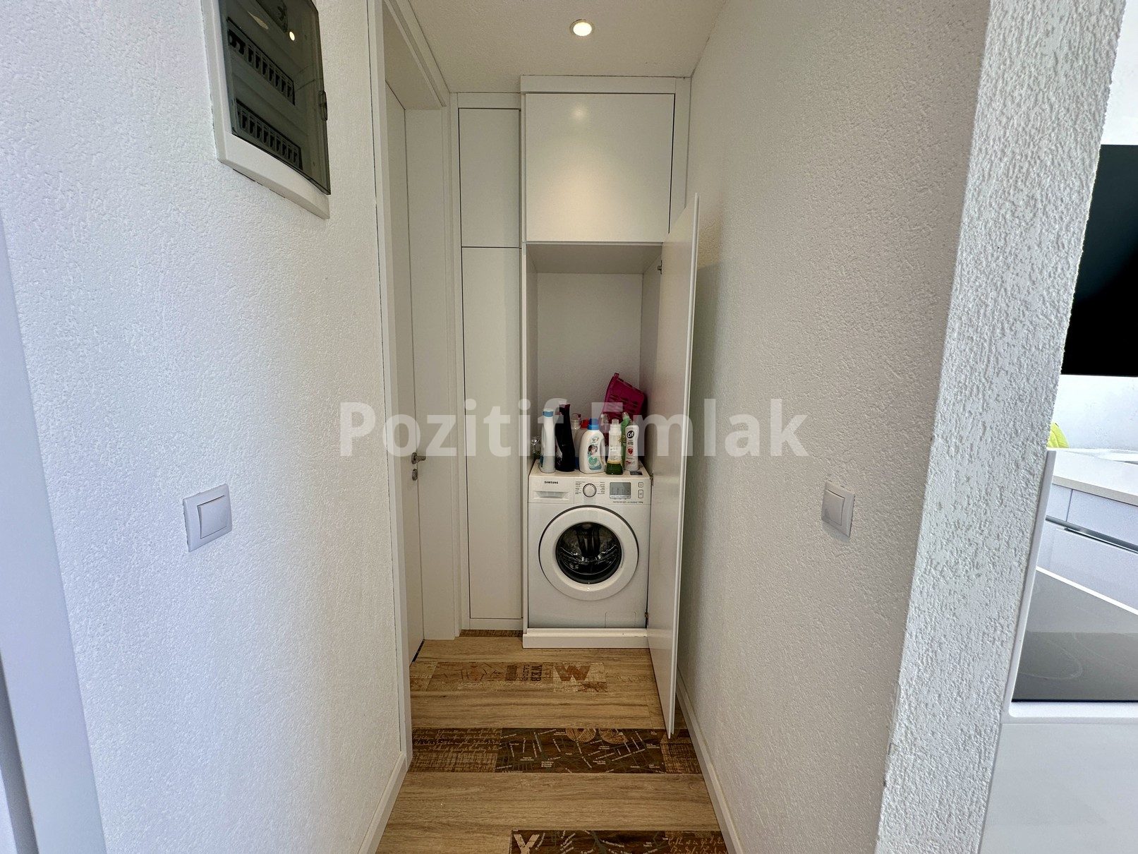 Bodrum Turgutreis'te Denize Sıfır, Ada Manzaralı Havuzlu Ev
