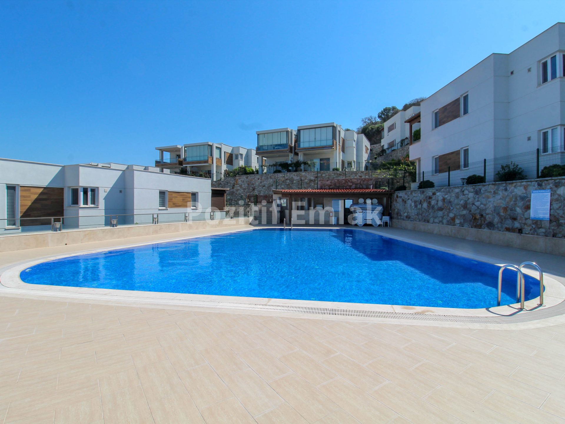 Turgutreis Karabağ'da Elit Site içinde Deniz Manzaralı 3+1