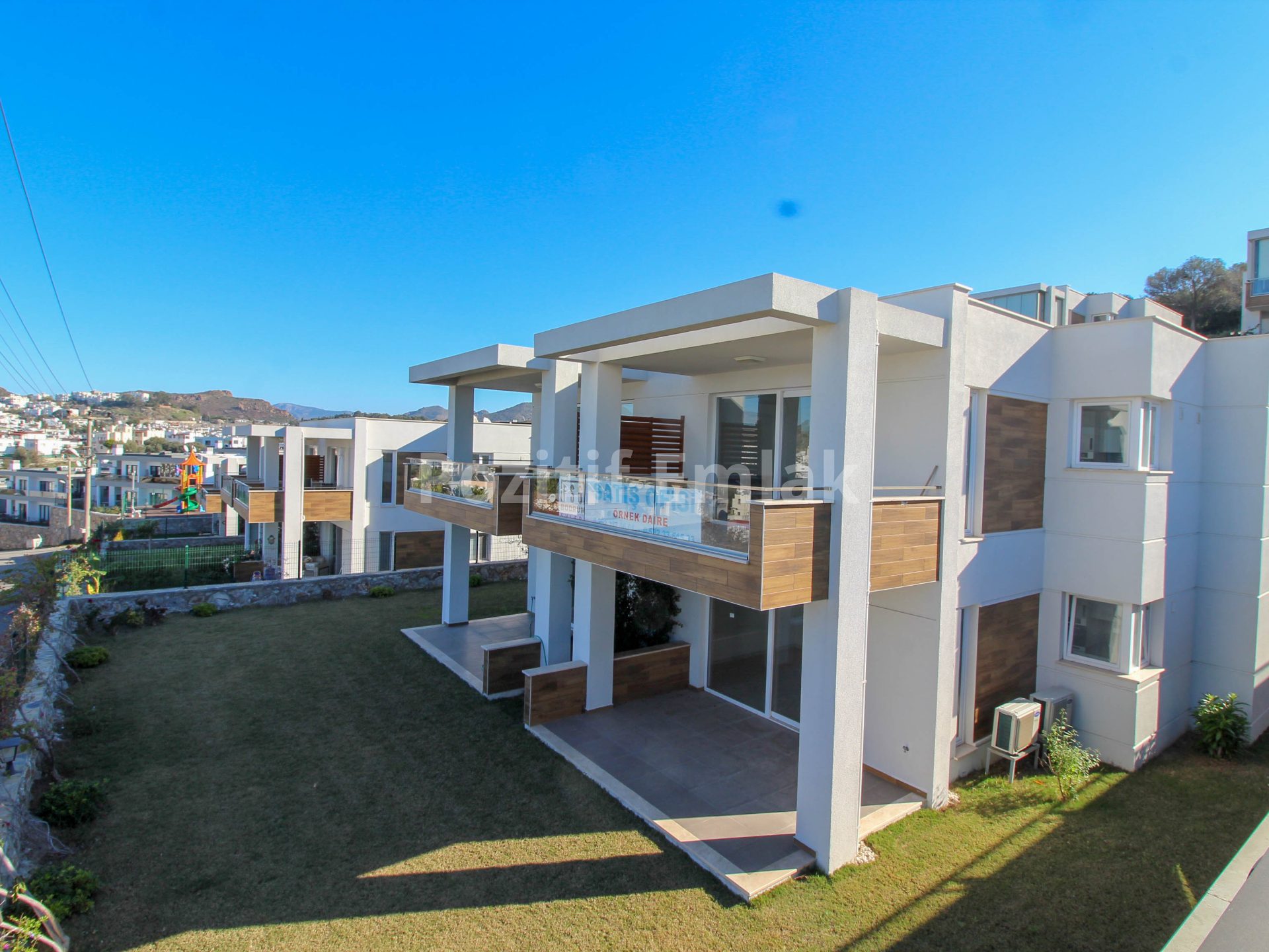 Turgutreis Karabağ'da Elit Site içinde Deniz Manzaralı 3+1