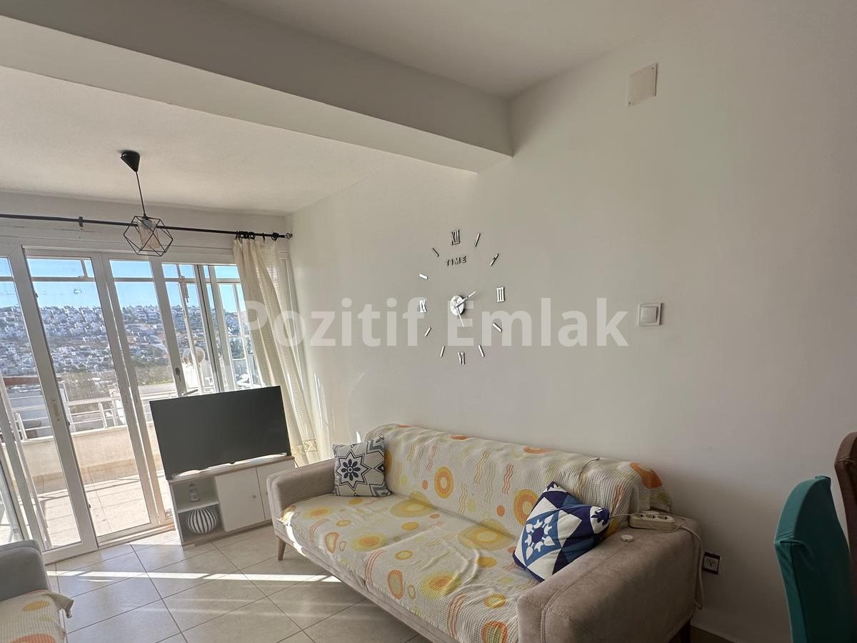 Bodrum Akyarlar'da Satılık Site içi Sahile Yakın 3+1 Bahçe Katı