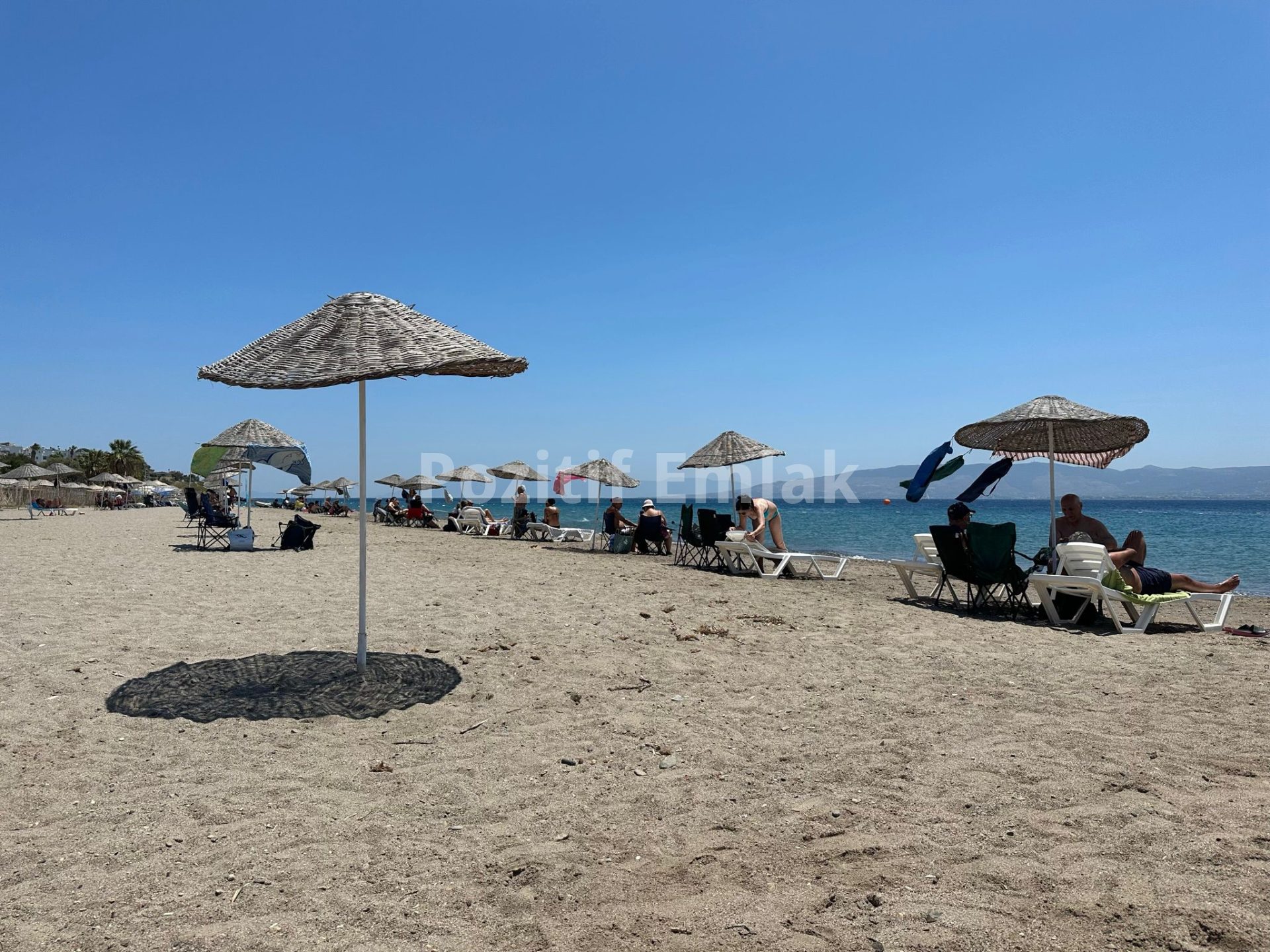 Bodrum Akyarlar'da Satılık Site içi Sahile Yakın 3+1 Bahçe Katı