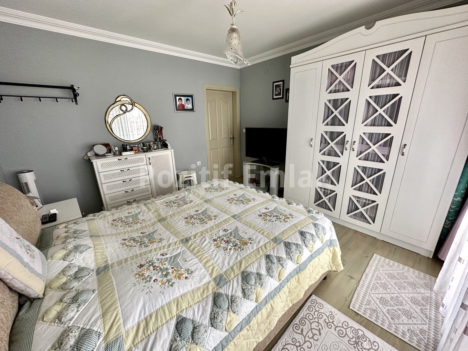 Turgutreis Merkezde Satılık 3+1 Bahçe Katı Geniş Daire