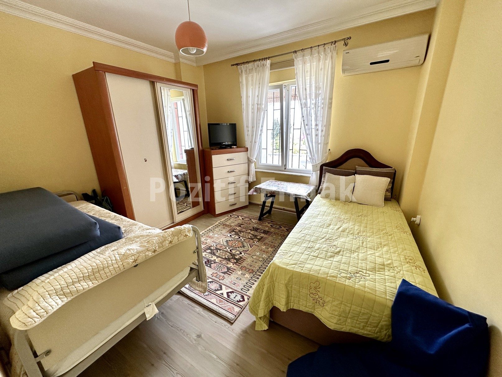 Turgutreis Merkezde Satılık 3+1 Bahçe Katı Geniş Daire